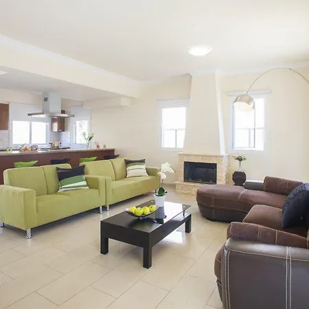 Blue Water With Extra Large Private Pool Protaras 75 * Paralimni